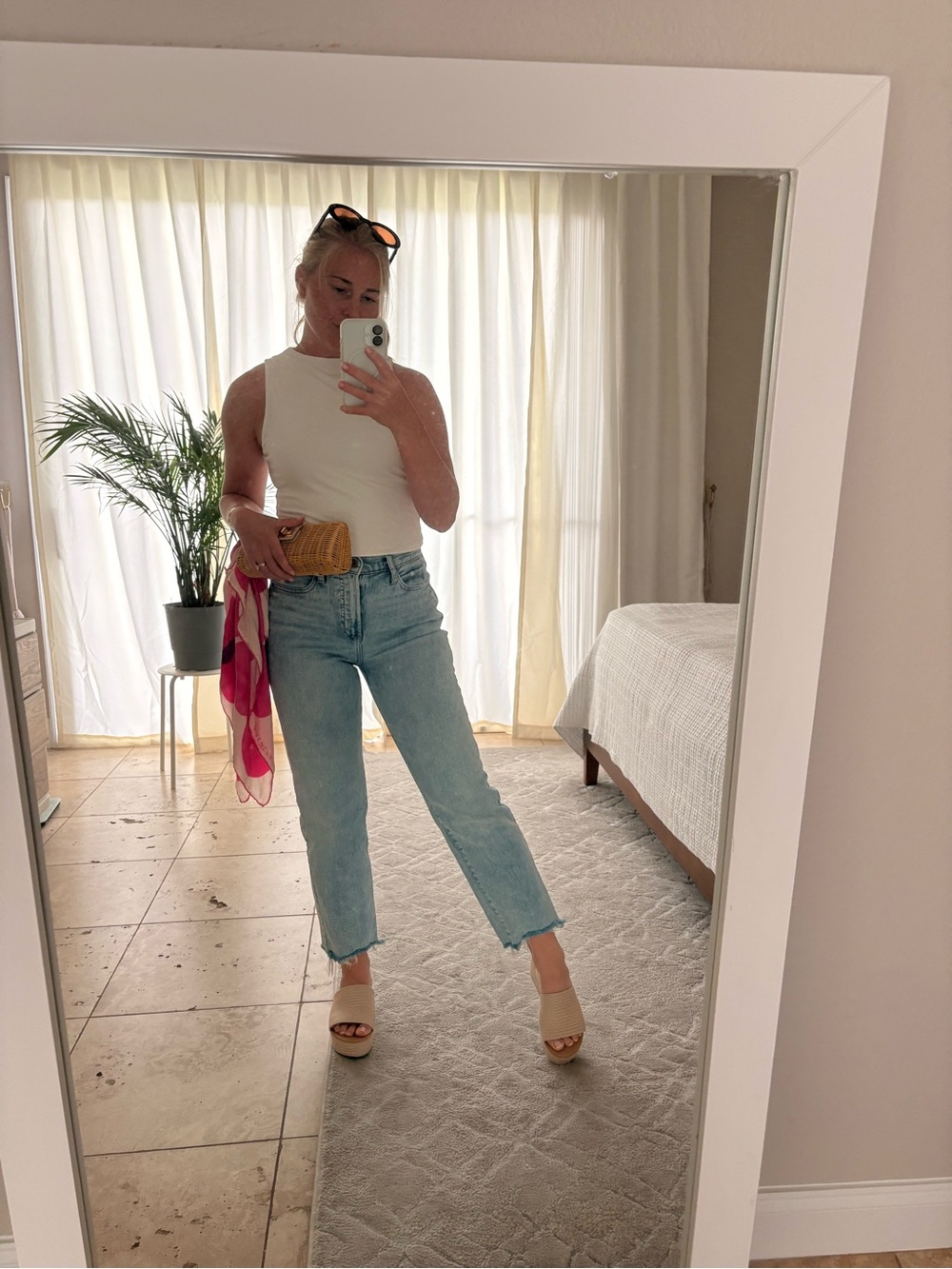 White double lined crop